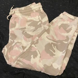 Gap Camo Sweatpants